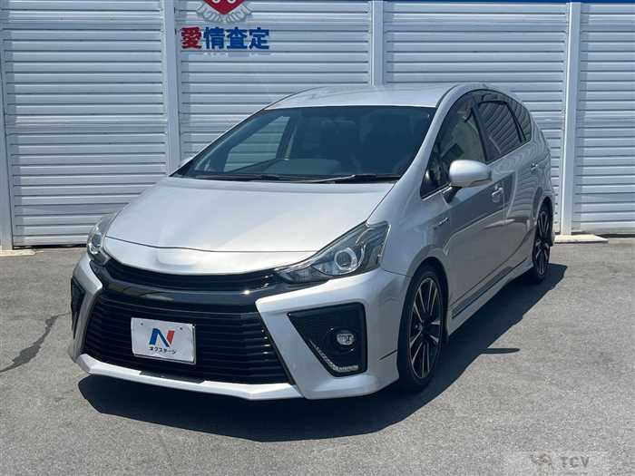 2015 Toyota PRIUS α