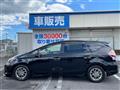 2017 Toyota PRIUS α