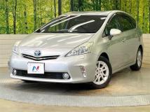 2012 Toyota PRIUS α