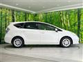 2013 Toyota PRIUS α