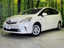 2014 Toyota PRIUS α