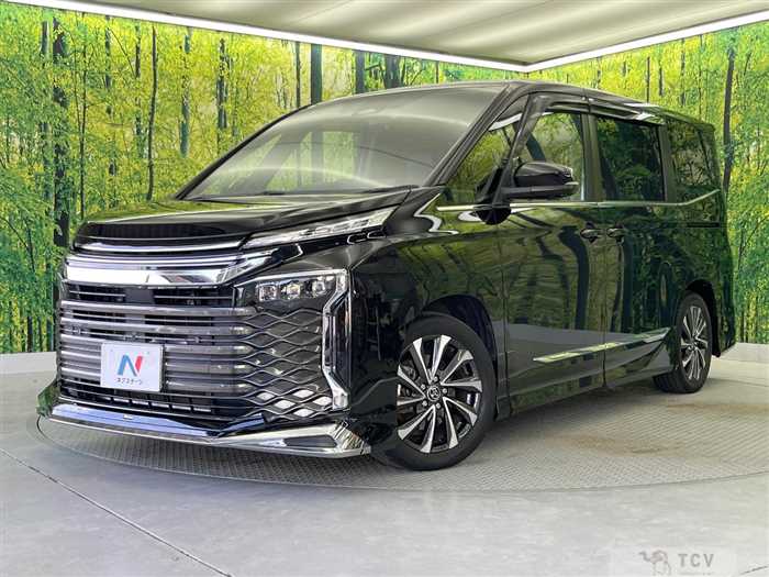 2022 Toyota Voxy