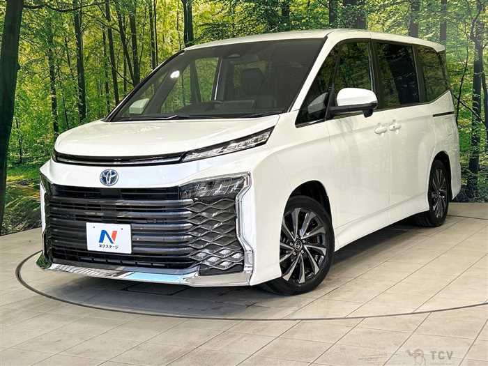 2022 Toyota Voxy