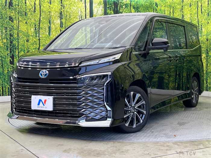 2022 Toyota Voxy