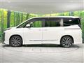 2022 Toyota Voxy