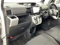 2015 Daihatsu WAKE