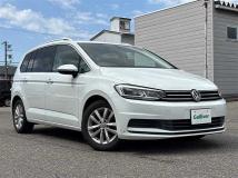 2017 Volkswagen Golf Touran