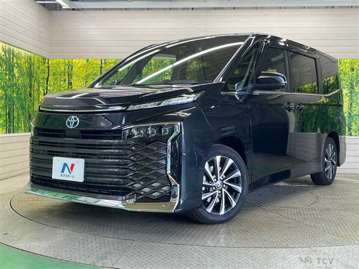 2025 Toyota Voxy