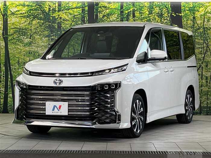 2025 Toyota Voxy