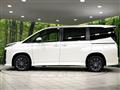 2025 Toyota Voxy