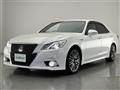 2013 Toyota Crown Hybrid