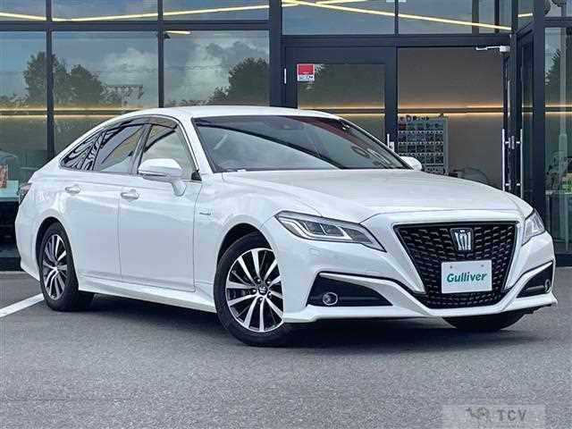 2018 Toyota Crown Hybrid