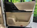 2012 Toyota Alphard