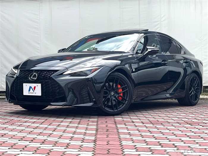 2021 Lexus IS