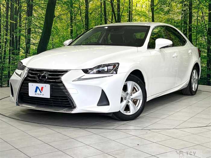 2017 Lexus IS