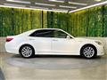 2013 Toyota Crown Hybrid
