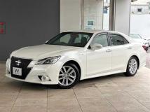 2014 Toyota Crown Hybrid