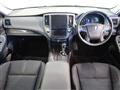 2015 Toyota Crown Hybrid