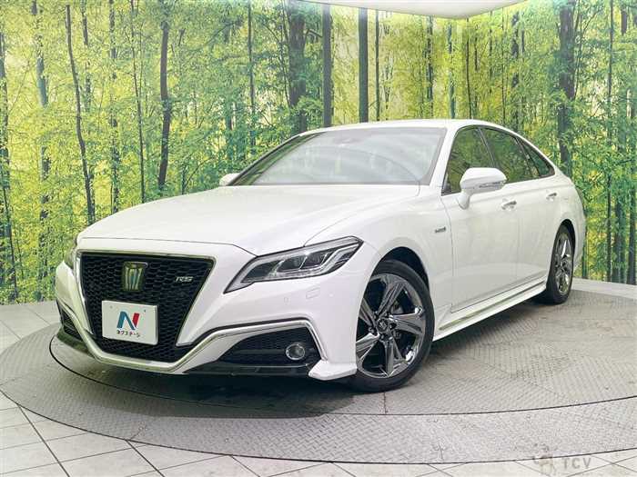 2019 Toyota Crown Hybrid