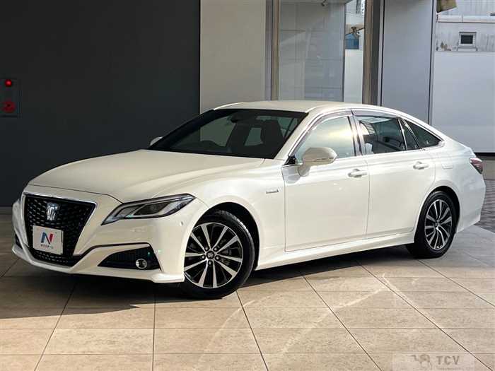 2020 Toyota Crown Hybrid