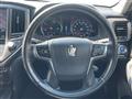 2015 Toyota Crown Hybrid