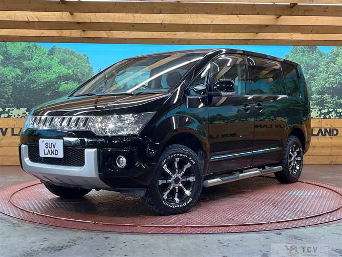 2014 Mitsubishi Delica D5