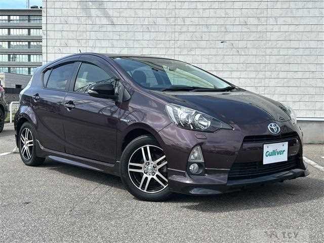 2013 Toyota AQUA