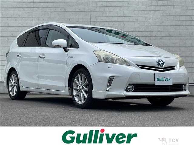 2013 Toyota PRIUS α