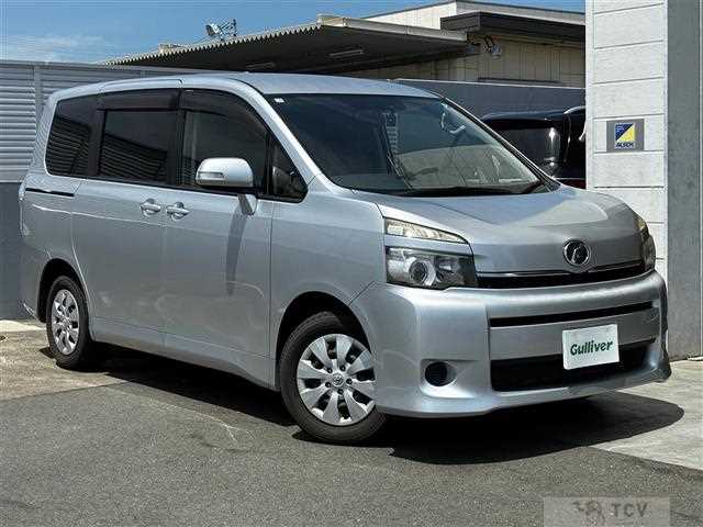 2013 Toyota Voxy