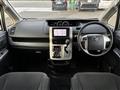 2013 Toyota Voxy