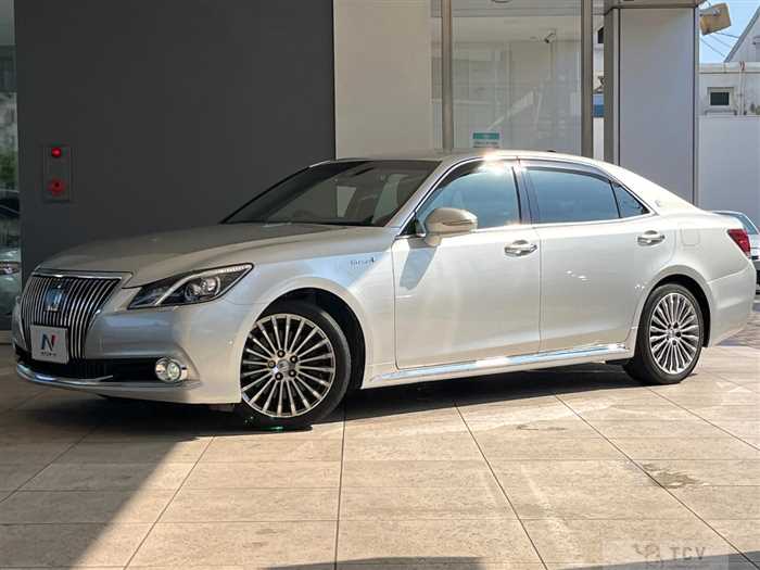 2016 Toyota Crown Majesta