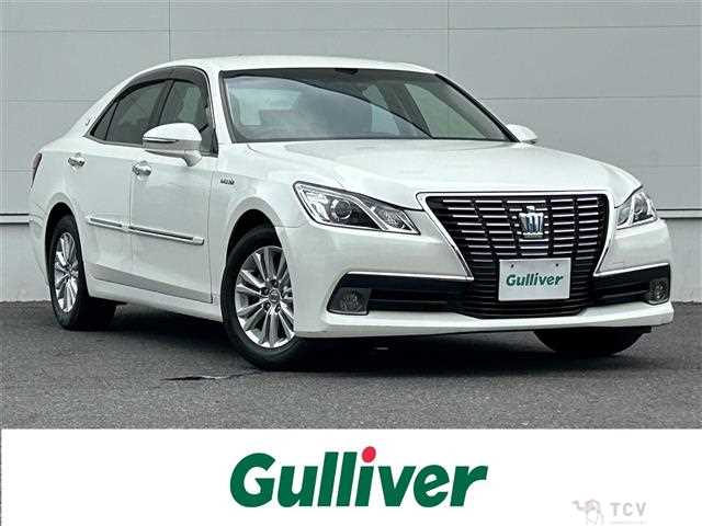 2013 Toyota Crown Hybrid