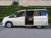 2017 Nissan Serena