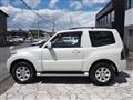 2017 Mitsubishi Pajero