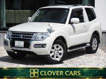 2017 Mitsubishi Pajero