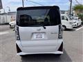 2023 Daihatsu Tanto Custom