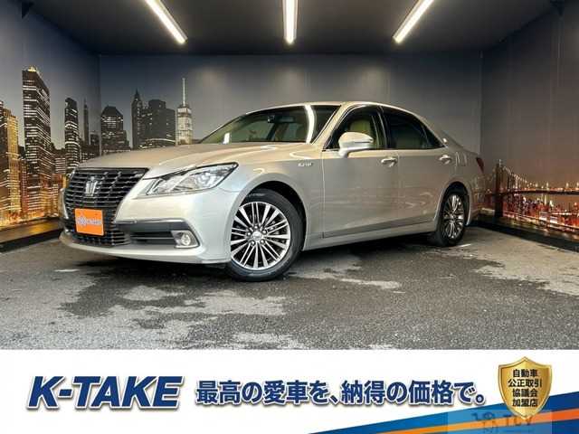 2013 Toyota Crown