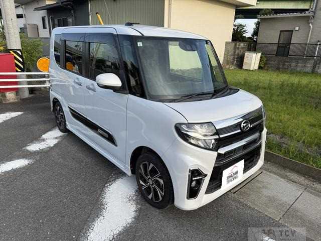 2021 Daihatsu Tanto Custom