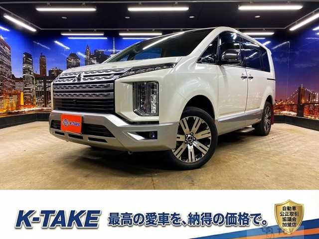 2019 Mitsubishi Delica D5