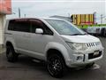 2011 Mitsubishi Delica D5