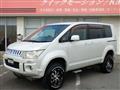 2011 Mitsubishi Delica D5
