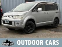 2013 Mitsubishi Delica D5