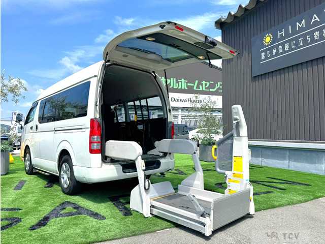 2013 Toyota Regiusace Van