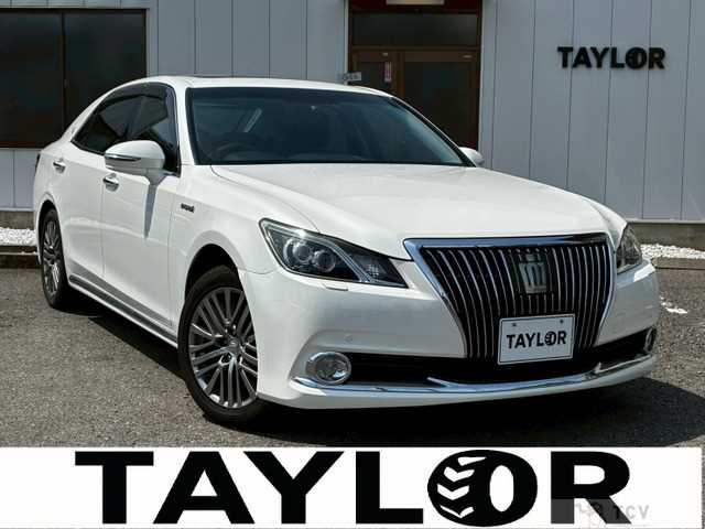 2013 Toyota Crown Majesta