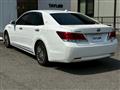2013 Toyota Crown Majesta