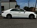 2013 Toyota Crown Majesta