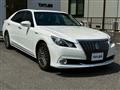 2013 Toyota Crown Majesta