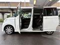 2010 Nissan ROOX