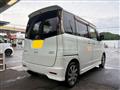 2010 Nissan ROOX