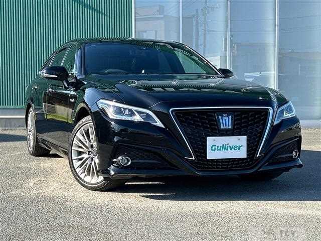 2019 Toyota Crown Hybrid